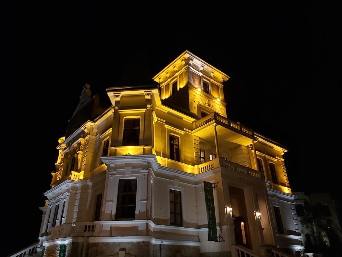 Hotel U Zamecku Cihelny 카를로비바리 외부 사진