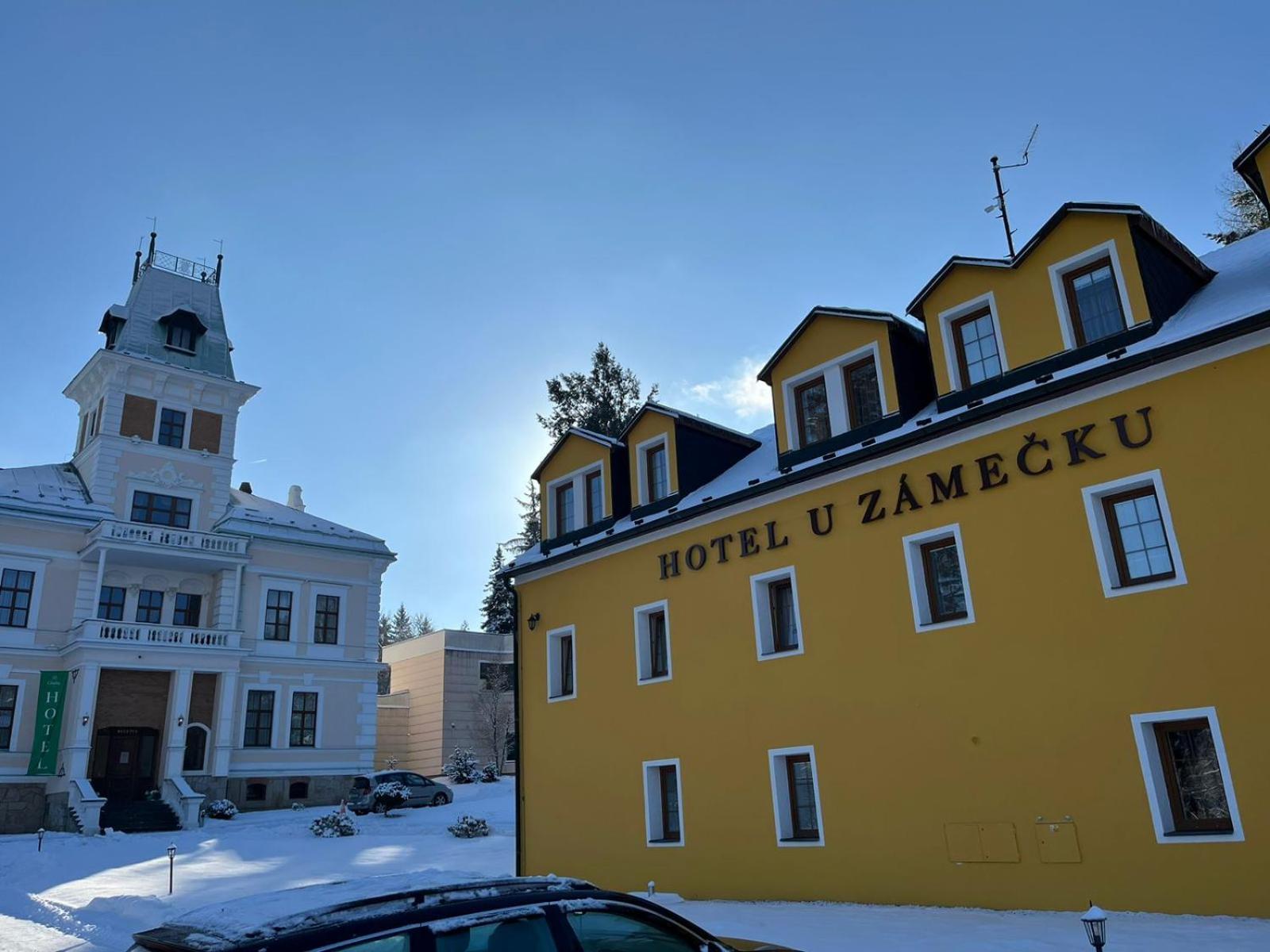 Hotel U Zamecku Cihelny 카를로비바리 외부 사진