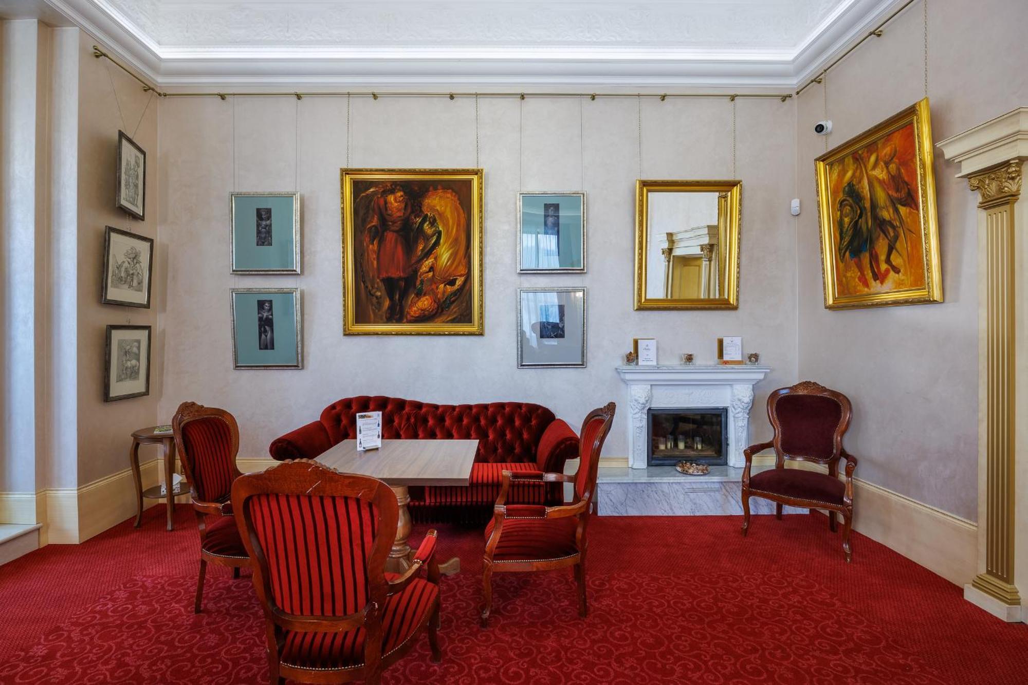 Hotel U Zamecku Cihelny 카를로비바리 외부 사진