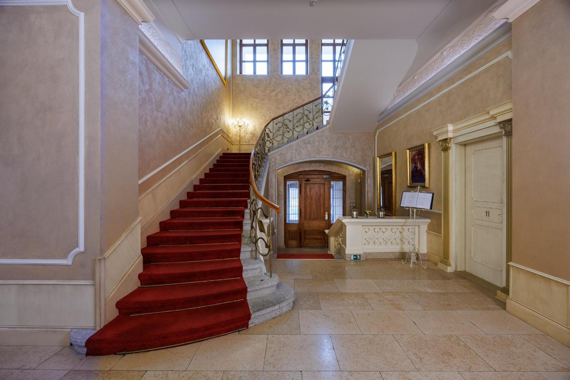 Hotel U Zamecku Cihelny 카를로비바리 외부 사진