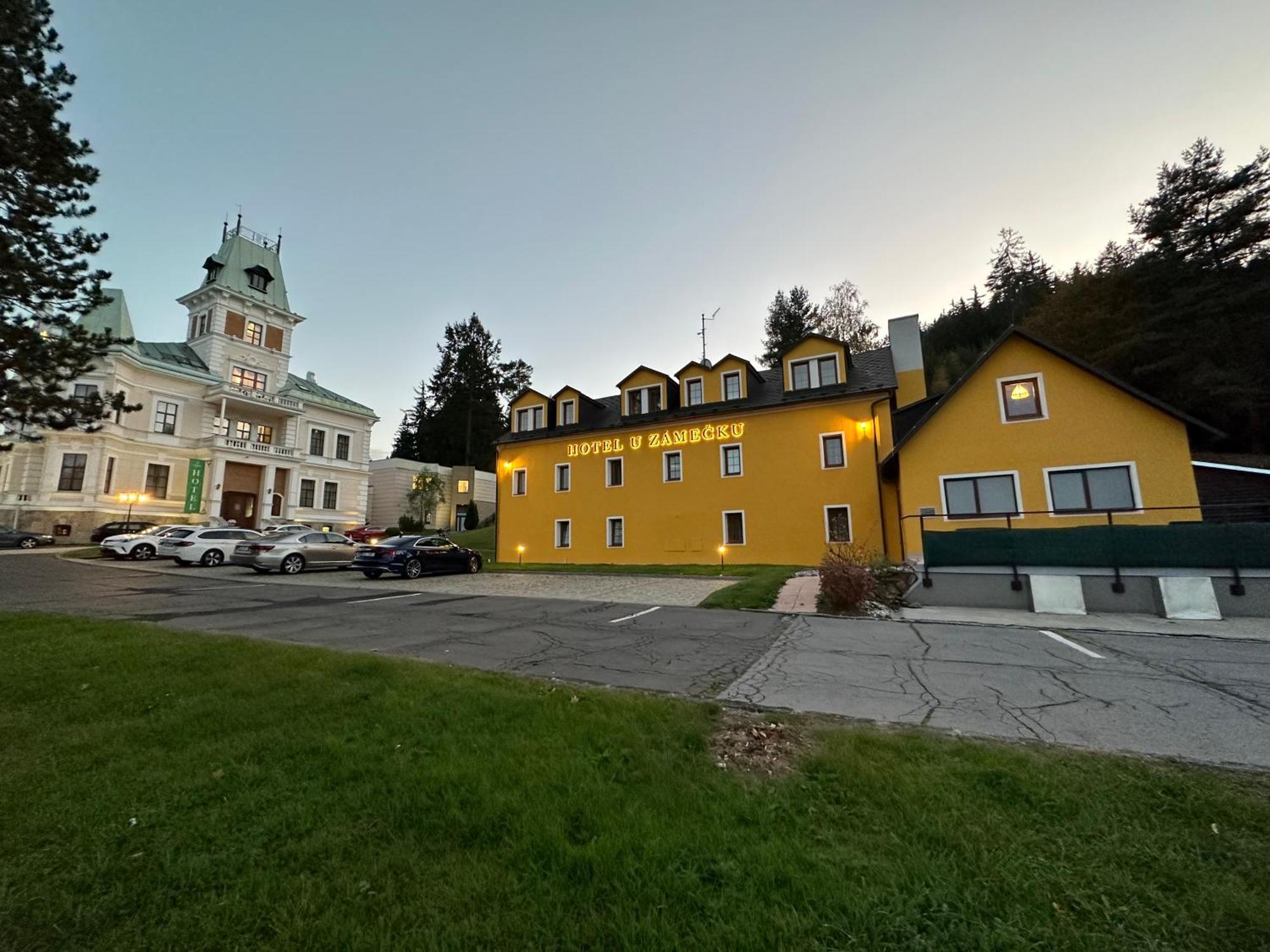 Hotel U Zamecku Cihelny 카를로비바리 외부 사진