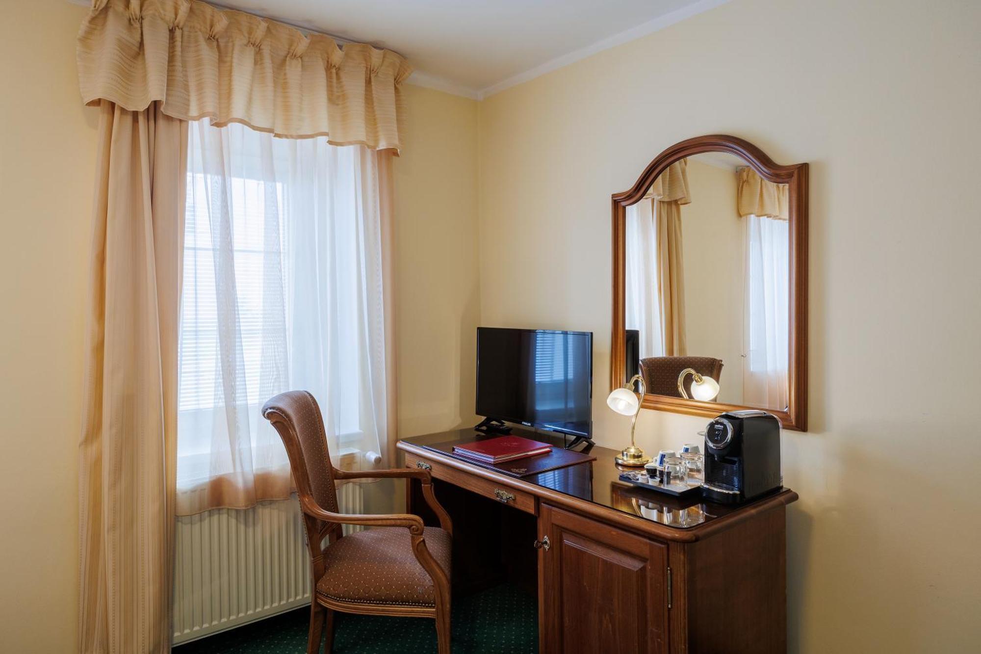 Hotel U Zamecku Cihelny 카를로비바리 외부 사진