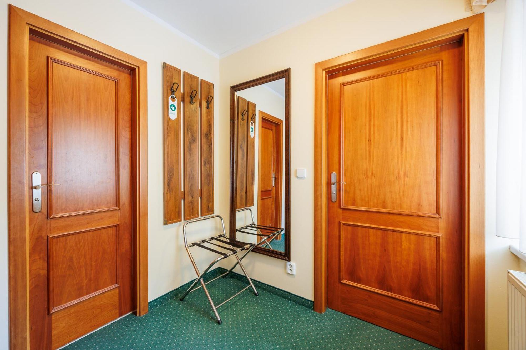 Hotel U Zamecku Cihelny 카를로비바리 외부 사진